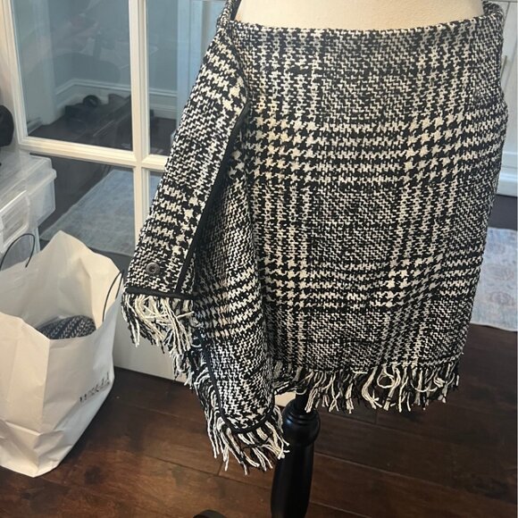Romeo & Juliet Couture Houndstooth Plaid Wrap Mini Skirt S - Picture 7 of 9